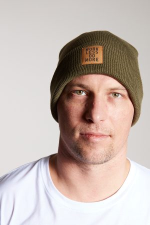 work less do more - Mütze von Elternhaus